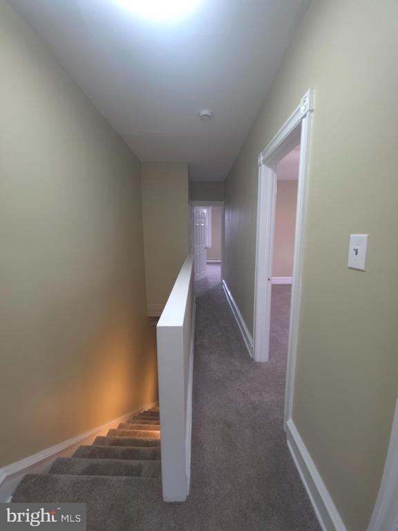 Building Photo - 320 Darby Rd Unit 2ND FLOOR