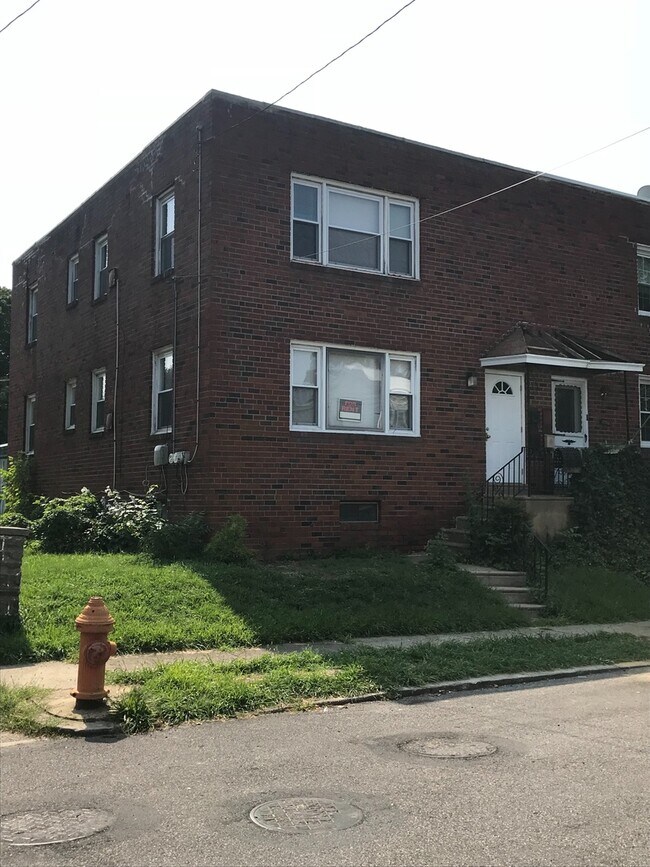 Photo - 7339 Claridge St Unit 1F