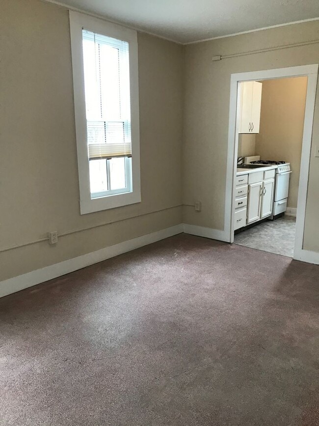 Photo - One Bedroom Upstairs Apartment Unidad #5