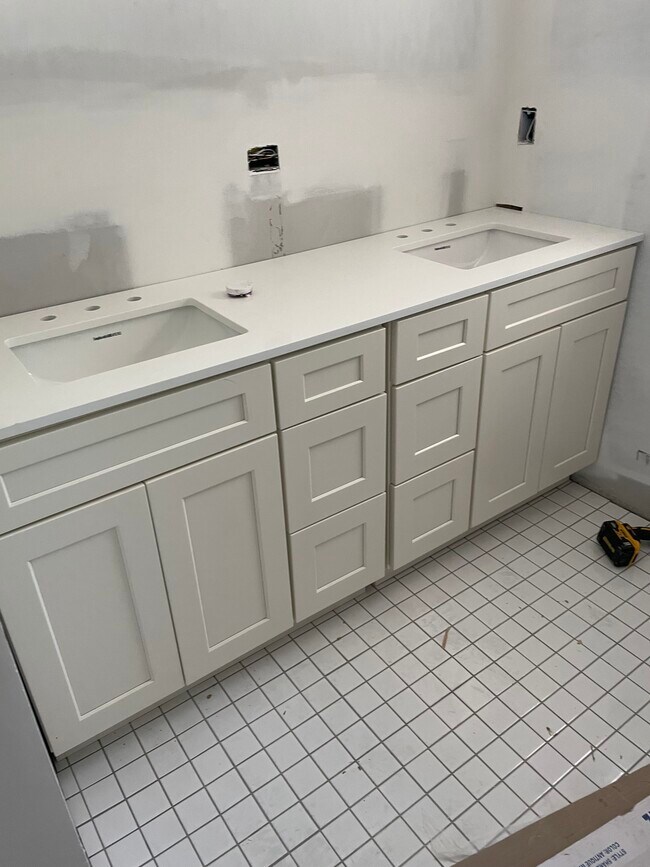 Photo - 252 Kenilworth Rd