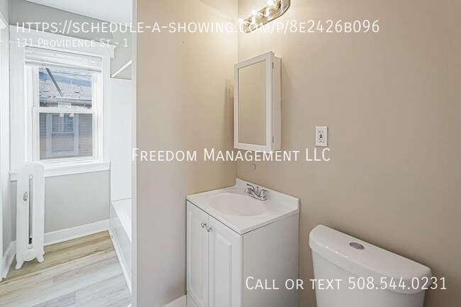 Photo - 131 Providence St Unidad 1