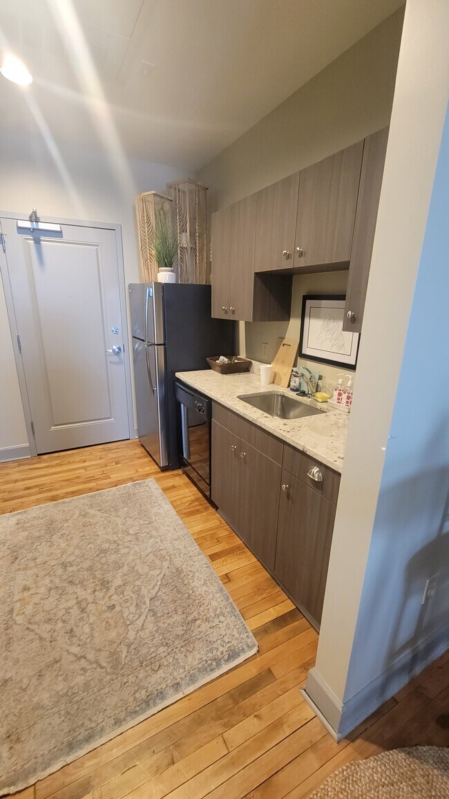 Photo - 125 North Dargan Street, 3B