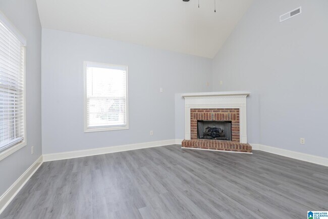 Photo - 45 Smith Glen Dr