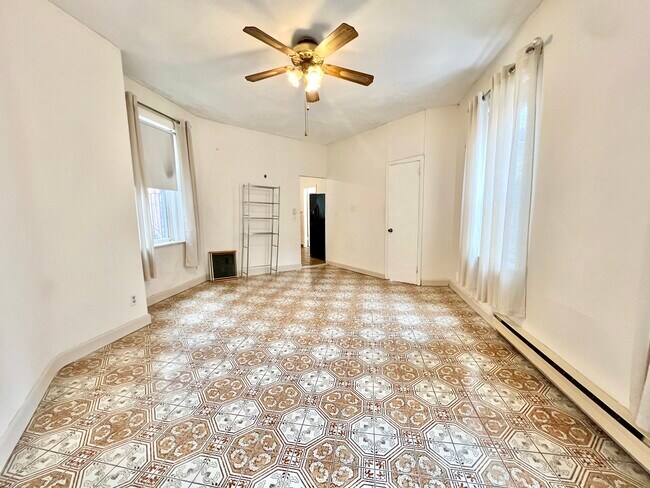 Photo - 84 N Margin St Unit 5