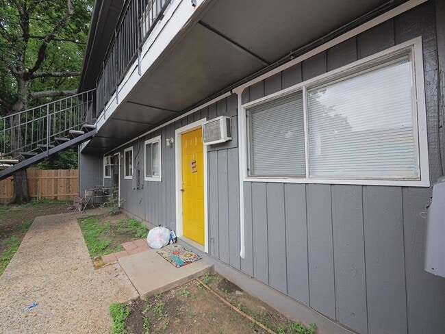 Photo - 901 Springdale Rd Unit 102