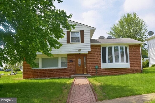 Building Photo - 6820 Cherokee Dr Rental
