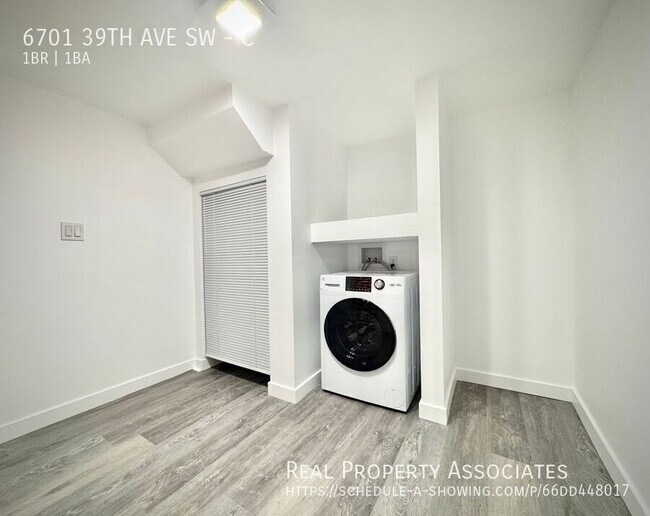 Photo - 6701 39th Ave SW Unit C