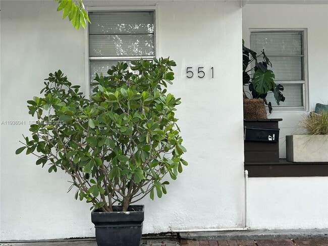 Photo - 551 NW 41st St Unit 1