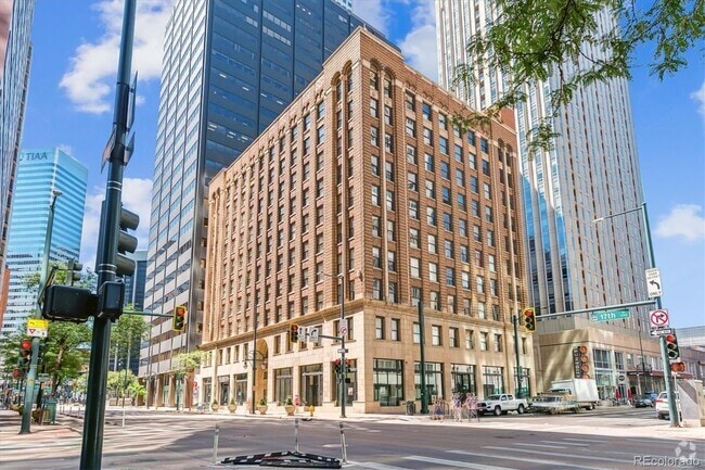 Building Photo - 444 17th St Rental