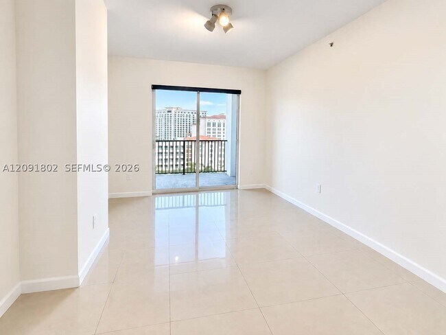10 Aragon Ave Unit 910