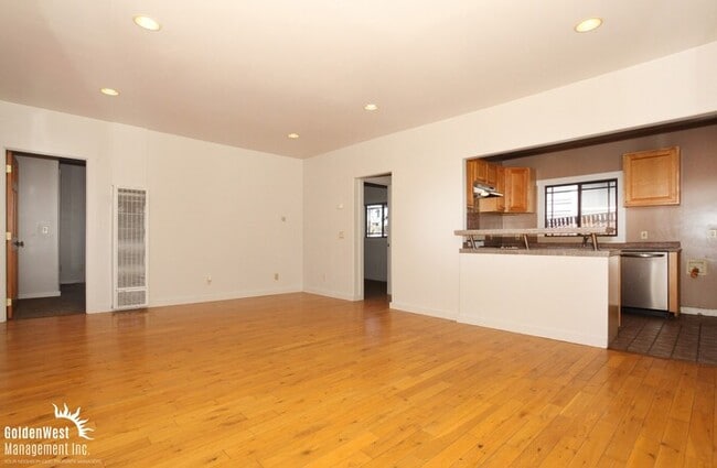 Photo - Beautiful 2Bdm 1.5Ba Home in the Heart of Los Angeles