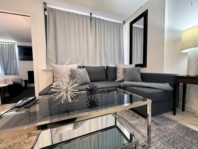 Building Photo - 7401 N Scottsdale Rd Unit FL2-ID1291335P Rental