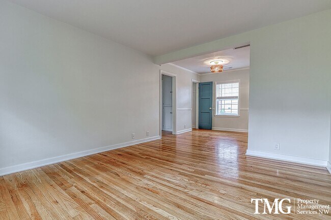 Photo - Pet Friendly Condo in Downtown Vancouver! Unit B