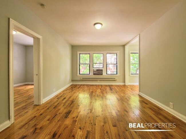 2 bedroom in CHICAGO IL 60613 - 2 bedroom in CHICAGO IL 60613 Condo Unit E2