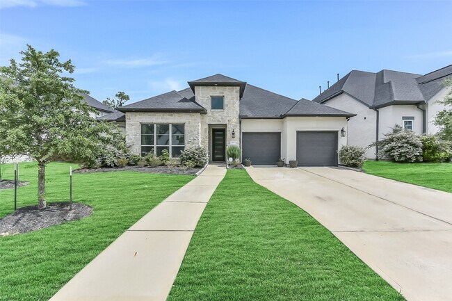 Building Photo - 11927 Carillon Forest Dr