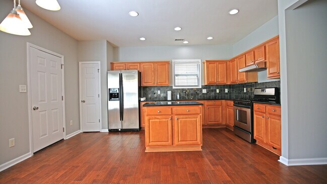 Photo - 3282 Briaroak Dr