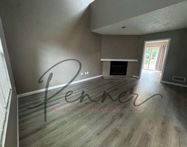 Photo - 809 NW 36th St Terrace