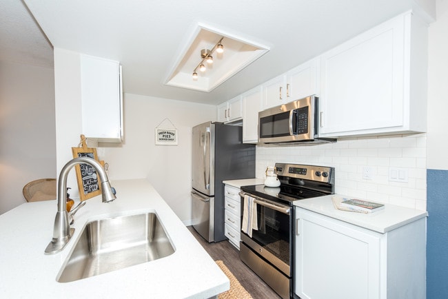 Townhomes with a view - Templeton Property Management, NFN Investments
