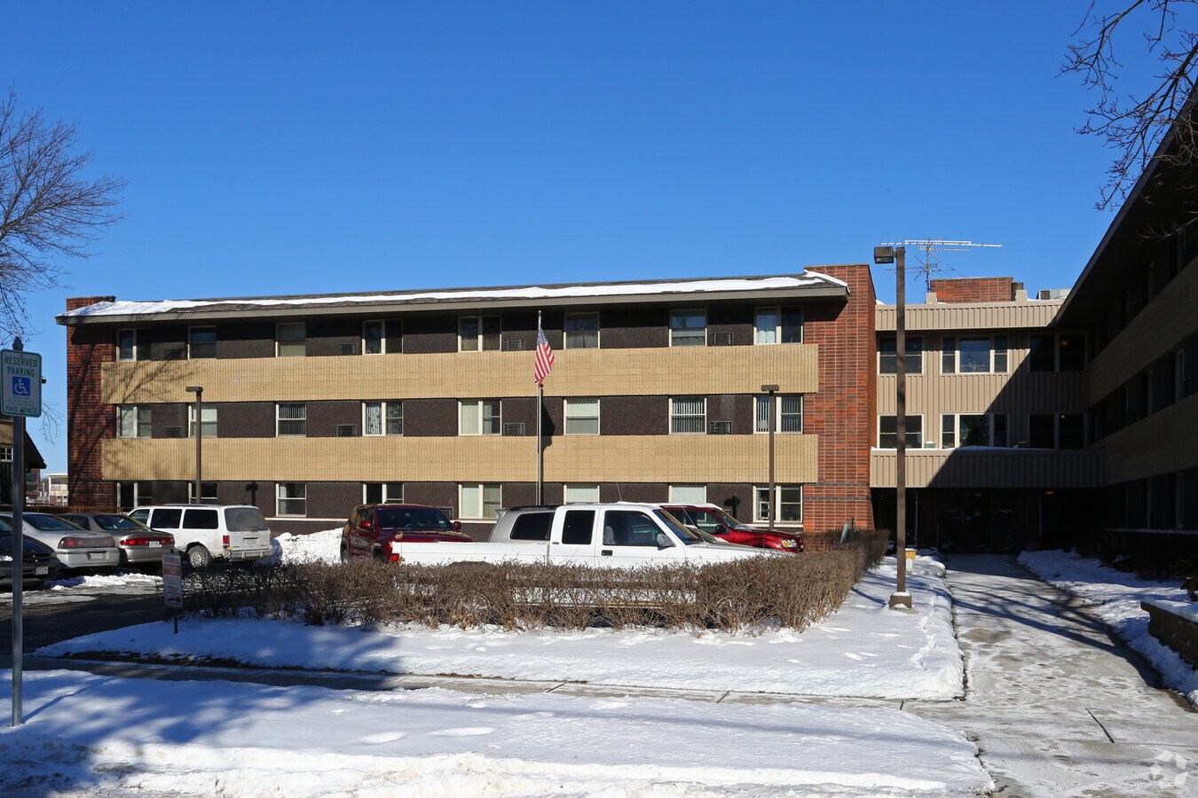 Photo - Riverview Manor