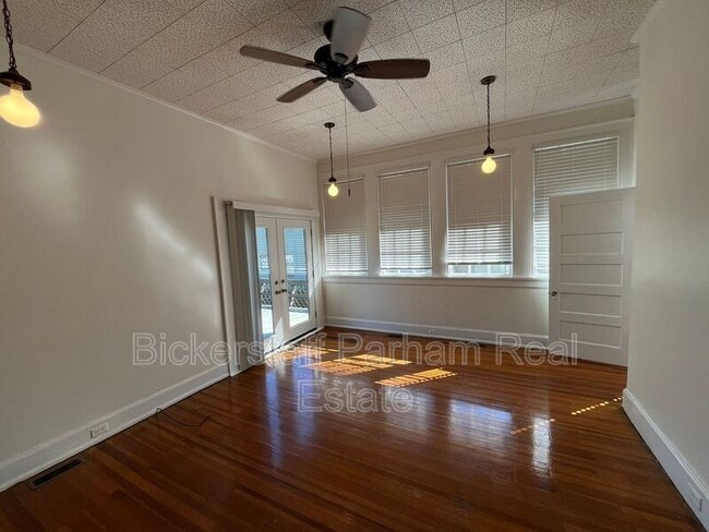 Photo - 1310 Stark Ave Unit B