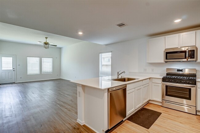 Photo - 1495 Twilight Grn Dr