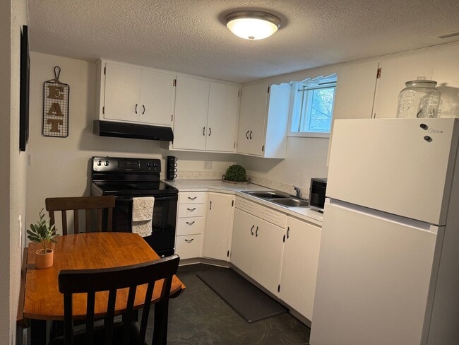 Photo - 1448 Avenue D Unit 2 - Downstairs