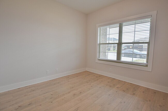 Photo - Pet Friendly Four Bedroom in Reserve at Oakland!