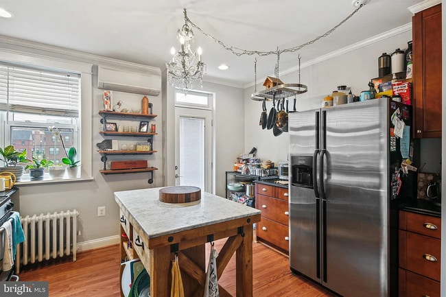 Photo - Gorgeous end-unit row home available for r...