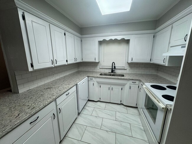 Photo - Spacious 4 Bedroom Bossier Remodeled Home