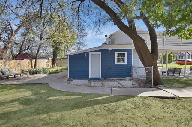 Building Photo - 928 S Windomere Ave Unit B