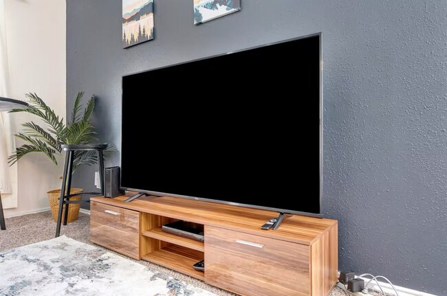 Photo - Room in House on Wildwood Ridge