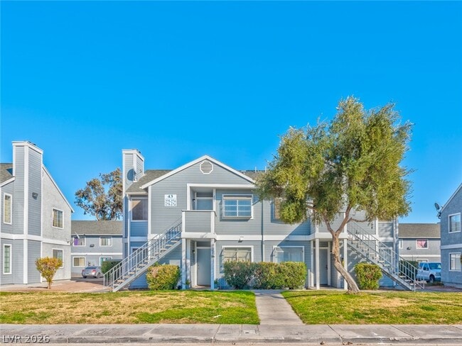 Building Photo - 1870 Nebula Dr Unit 174