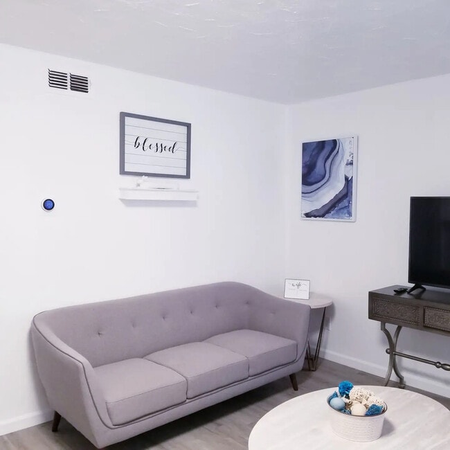 Photo - 12888 Montfort Dr Unit 201