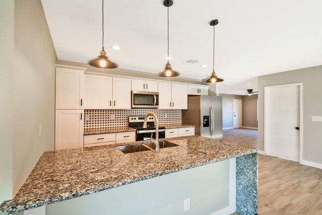 Photo - 5-Bedroom Tempe Home with Private Pool Near ASU Campus