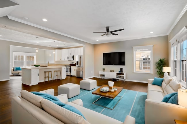 Photo - 321 Trinity Way