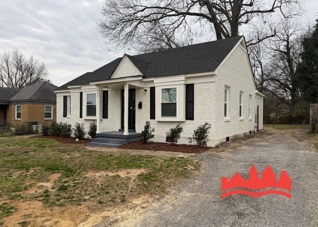 Photo - 993 Gordon St