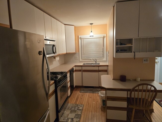 Photo - 2571 Kingstowne Dr