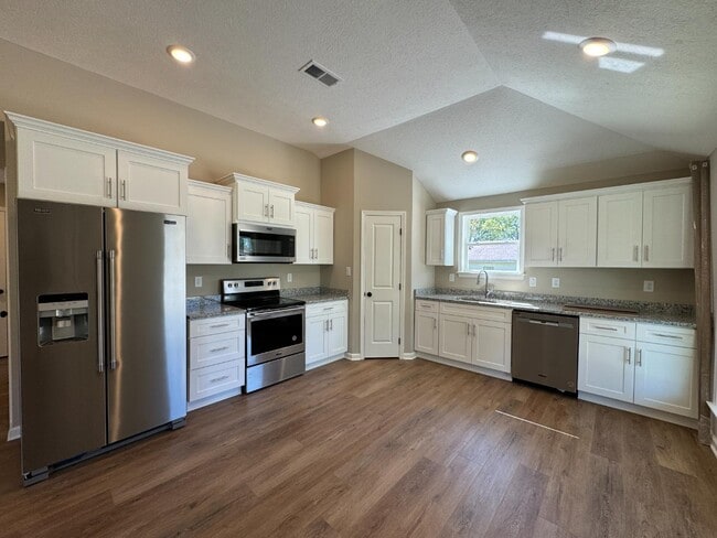 Photo - 2508 Vine St