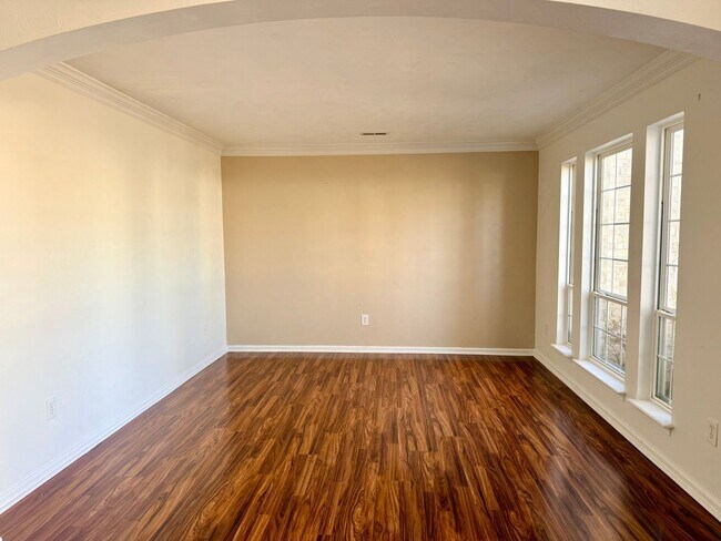 Photo - 5 bed 3 bath Single Family Home in VB