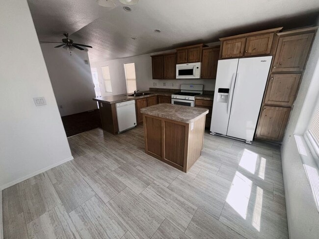 Building Photo - 4400 W Florida Ave Rental