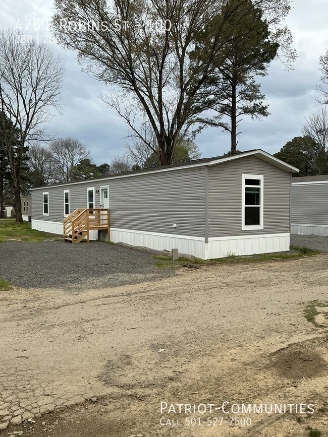 Building Photo - 475 E Robins St