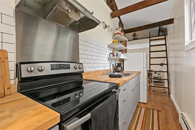 Photo - 131 Main St Apartment Unit 129