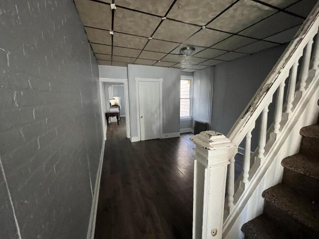 Photo - 720 Roebling Ave Casa
