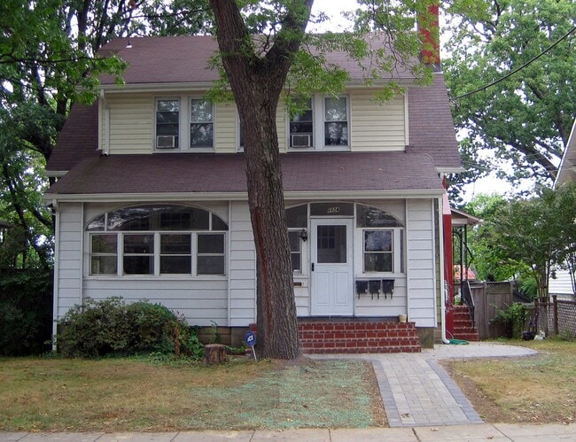 Building Photo - 6604 1st St NW Unit 2