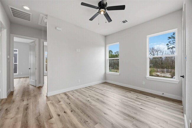 6107 Campo Vista Dr