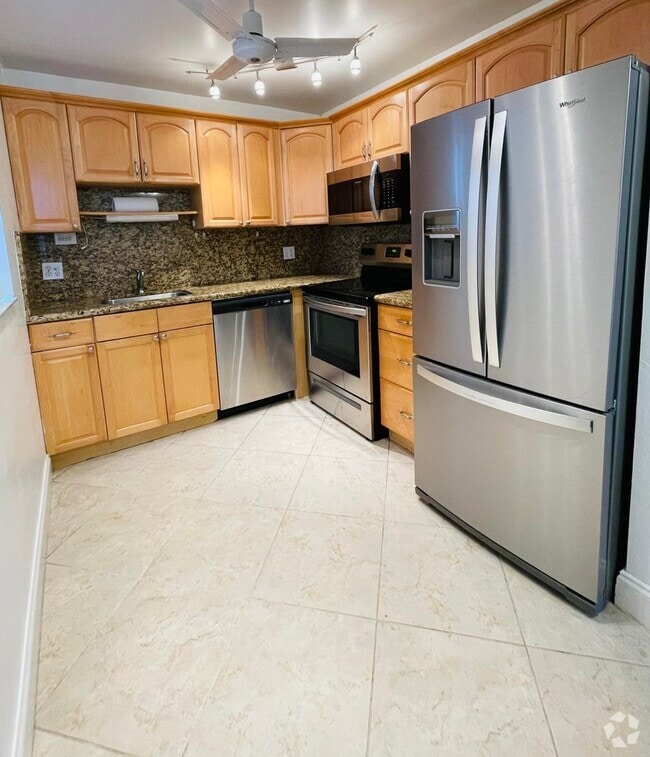 Building Photo - 252 Brittany F Rental