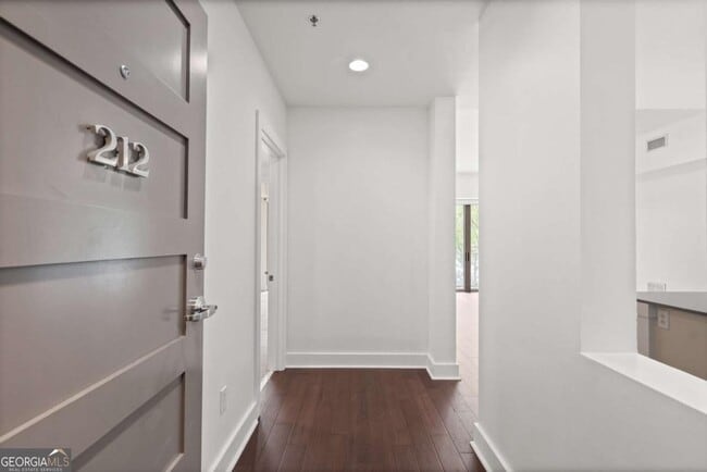Photo - 1100 Howell Mill Rd NW Unit 212