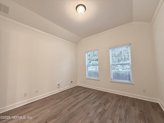 Photo - 187 Southern Oak Dr