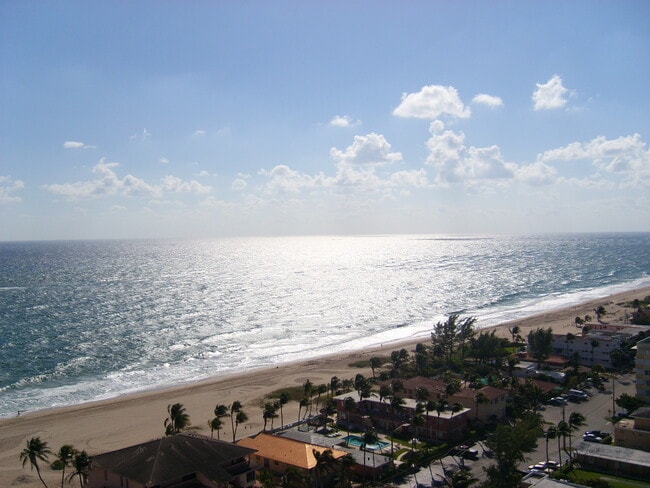 Photo - 111 Briny Ave Unidad #2012