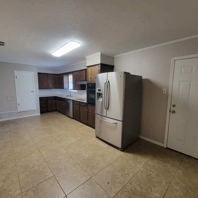 Building Photo - 950 W Park St Rental
